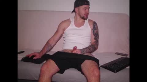 Flamefury18 online show from December 1, 11:08 am