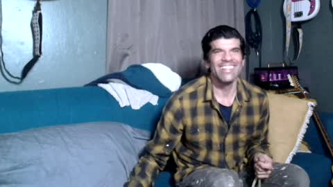 Flannel Dong online show from October 14, 3:20 am