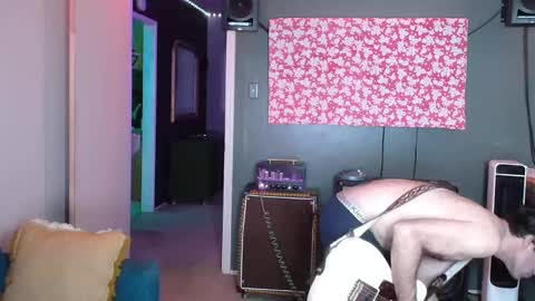 Flannel Dong online show from September 28, 6:55 am