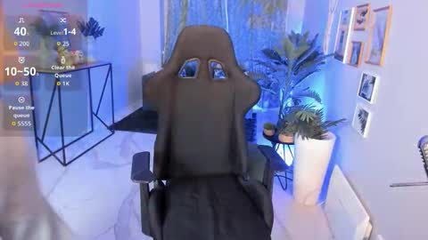 Flexyfoxy online show from February 17, 10:14 am