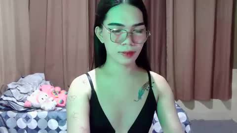 Kendall online show from November 26, 10:34 am