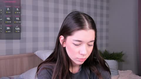 Snapshot of flirtykitty_ chatting on January 26, 2:35 am Emely online show from January 26, 2:35 am