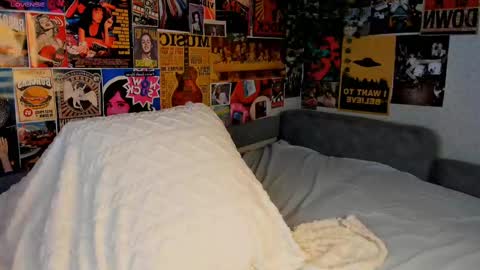 Snapshot of flirtykitty_ chatting on March 2, 10:16 pm Emely online show from March 2, 10:16 pm