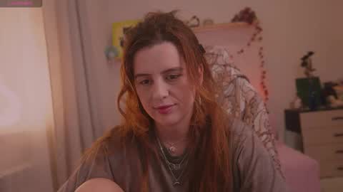 Eliza online show from November 28, 1:40 pm