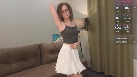 Anna online show from October 8, 1:28 pm