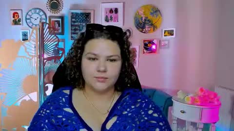 Snapshot of florenceanderson_ chatting on September 29, 9:19 am florenceanderson_ online show from September 29, 9:19 am