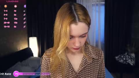 Snapshot of florencewilliam chatting on October 5, 5:27 am Miranda Day Edanight. online show from October 5, 5:27 am