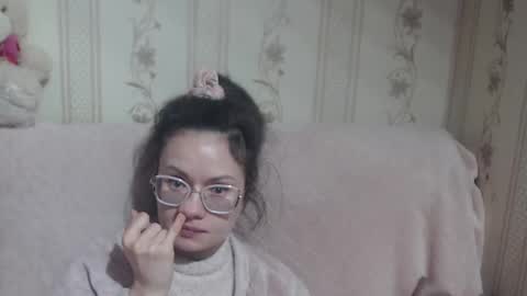 say meow and send tip  online show from February 27, 6:06 am