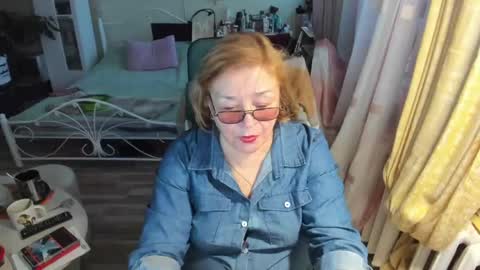 Flowerlower online show from April 15, 4:43 pm