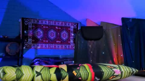 Molly online show from February 28, 6:01 pm