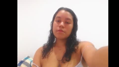 emely and felix online show from February 9, 5:33 pm