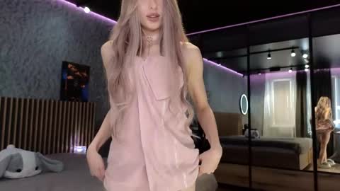 Karina and  online show from April 4, 11:06 am