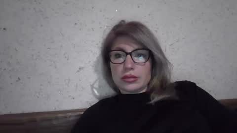 fox_red_lady7 online show from February 13, 5:05 pm