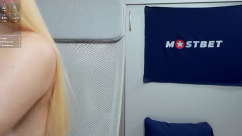 CUSTOM PHOTOS AND VIDEOS -  online show from December 24, 3:58 pm