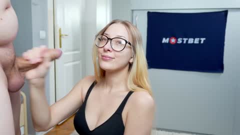 CUSTOM PHOTOS AND VIDEOS -  online show from January 11, 2:25 pm