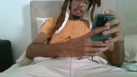 Zuey online show from February 23, 6:43 pm