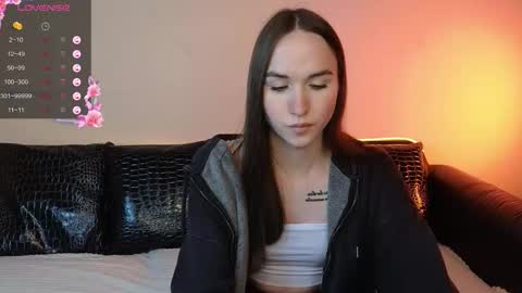Snapshot of foxxy_girl_ chatting on September 19, 11:47 am andice online show from September 19, 11:47 am