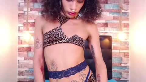 Snapshot of foxy_ella chatting on February 28, 3:15 pm Ella online show from February 28, 3:15 pm