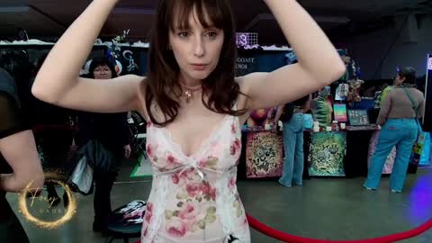 Snapshot of foxy_gamer chatting on February 1, 10:44 pm Lex Vive foxygamer cb online show from February 1, 10:44 pm