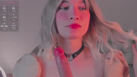 Sue online show from February 22, 7:36 pm