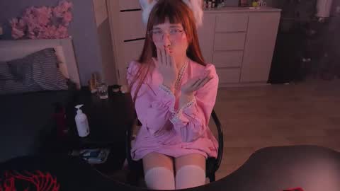 Sue online show from March 7, 9:48 pm