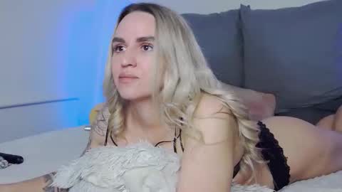 Foxy Kimmi online show from December 23, 6:41 am