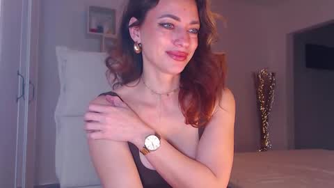 Adela - Single mom. 40 y online show from March 6, 7:51 am