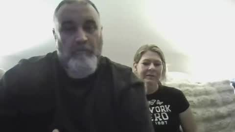 Snapshot of foxyfang chatting on February 24, 4:05 am foxyfang online show from February 24, 4:05 am