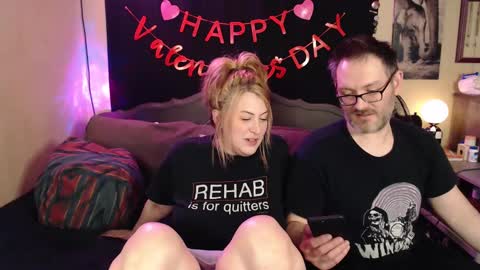 Snapshot of foxymalloryknoxy69 chatting on February 13, 5:01 pm Mallory Koxx online show from February 13, 5:01 pm