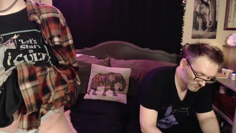 Snapshot of foxymalloryknoxy69 chatting on February 5, 6:15 pm Mallory Koxx online show from February 5, 6:15 pm