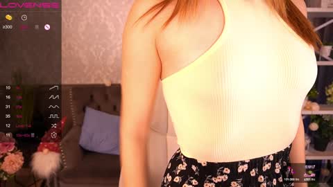 Snapshot of foxyykate chatting on January 11, 7:06 am Kate online show from January 11, 7:06 am