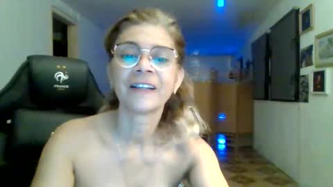 francelune online show from November 30, 3:41 pm