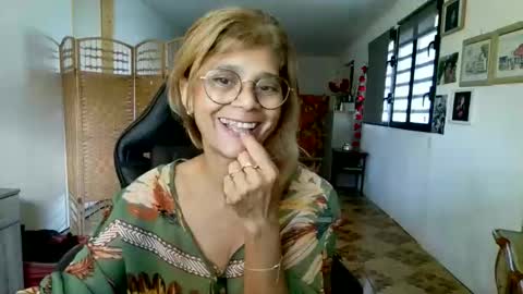 francelune online show from February 18, 1:22 pm