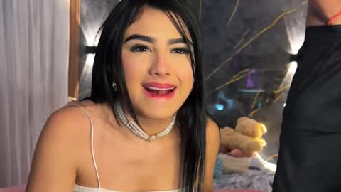 Snapshot of francheska_baby chatting on September 13, 7:22 am Dynamic roles online show from September 13, 7:22 am