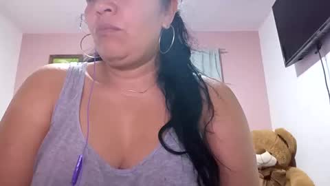 Snapshot of francy_froz chatting on September 23, 8:30 am francy froz online show from September 23, 8:30 am