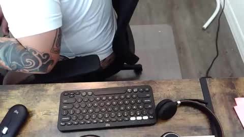 Frank online show from November 24, 6:17 pm