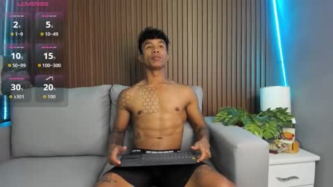 frank98_ online show from September 25, 5:36 am