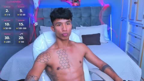 frank98_ online show from October 11, 4:28 am