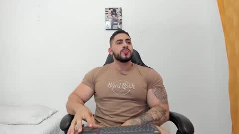 frank_foxx1 online show from October 8, 3:45 am