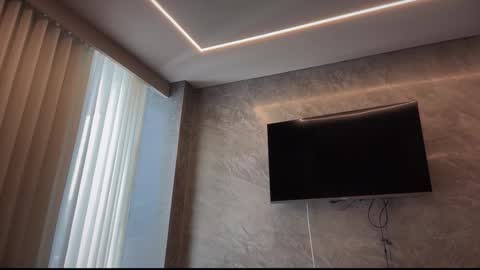 Frank online show from February 9, 7:49 pm