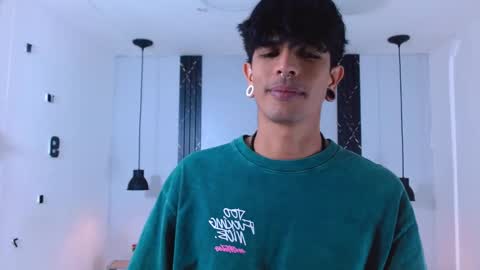 Franvill trato online show from November 4, 7:37 pm