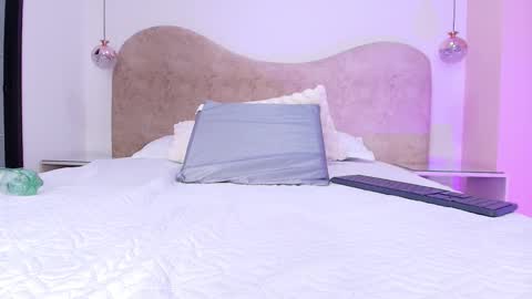 FRANYELY online show from November 7, 7:16 pm