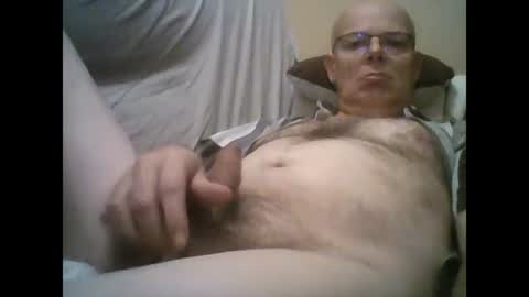 Snapshot of franznaked chatting on December 29, 9:52 pm Frantz online show from December 29, 9:52 pm