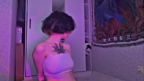 mistress Bastet and  mintcola online show from October 20, 4:34 pm