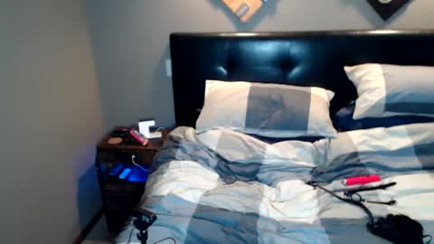 NextDoorNeighbor online show from January 15, 9:34 pm