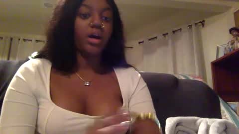 lexi online show from December 13, 5:38 am