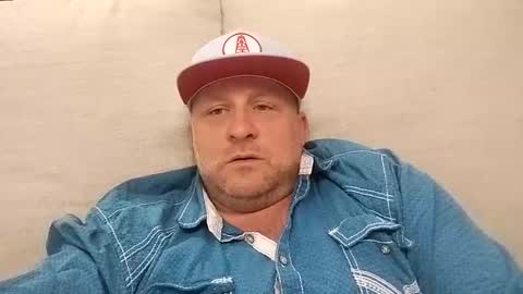 poundyouout1969 online show from October 5, 9:55 pm