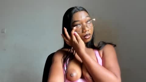 Snapshot of freaky_ebonygirl chatting on September 25, 7:26 am Freaky ebonygirl online show from September 25, 7:26 am