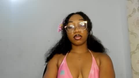 Snapshot of freaky_ebonygirl chatting on October 4, 6:44 am Freaky ebonygirl online show from October 4, 6:44 am
