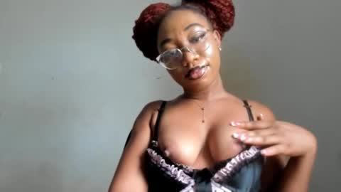 Snapshot of freaky_ebonygirl chatting on September 19, 7:23 am Freaky ebonygirl online show from September 19, 7:23 am